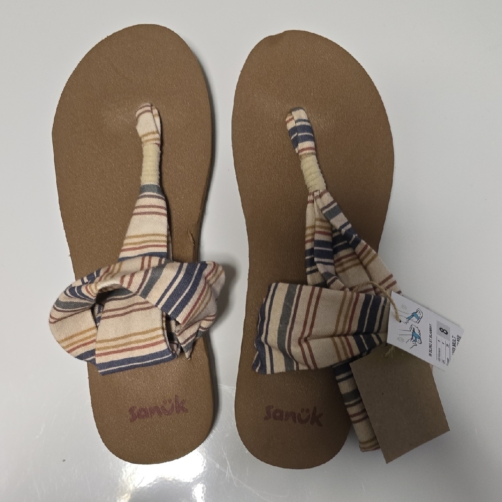 Sanuk Striped Knot Toe-Post Sandals in Tan and Navy Size 8